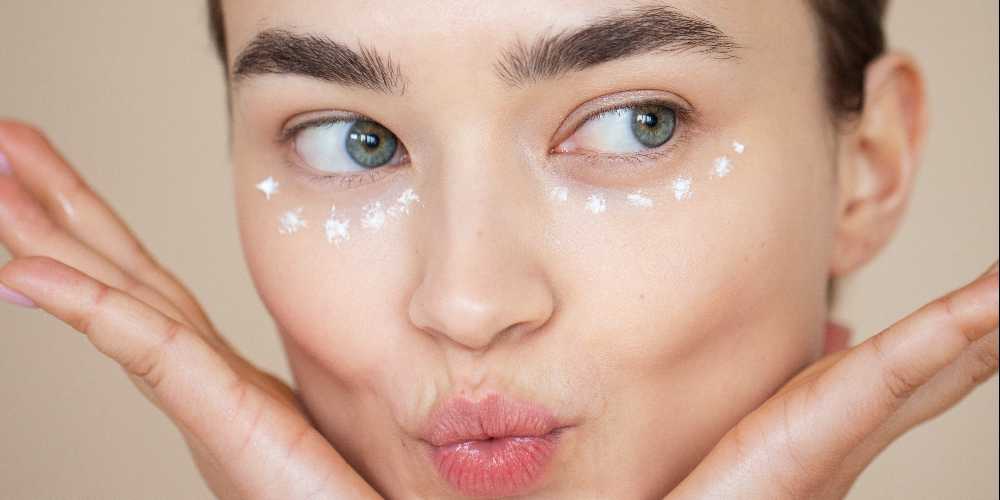 a girl wearing with under-eye cream